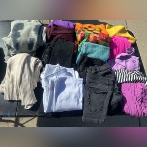 Bundle of Casual Women Tops & Bottoms